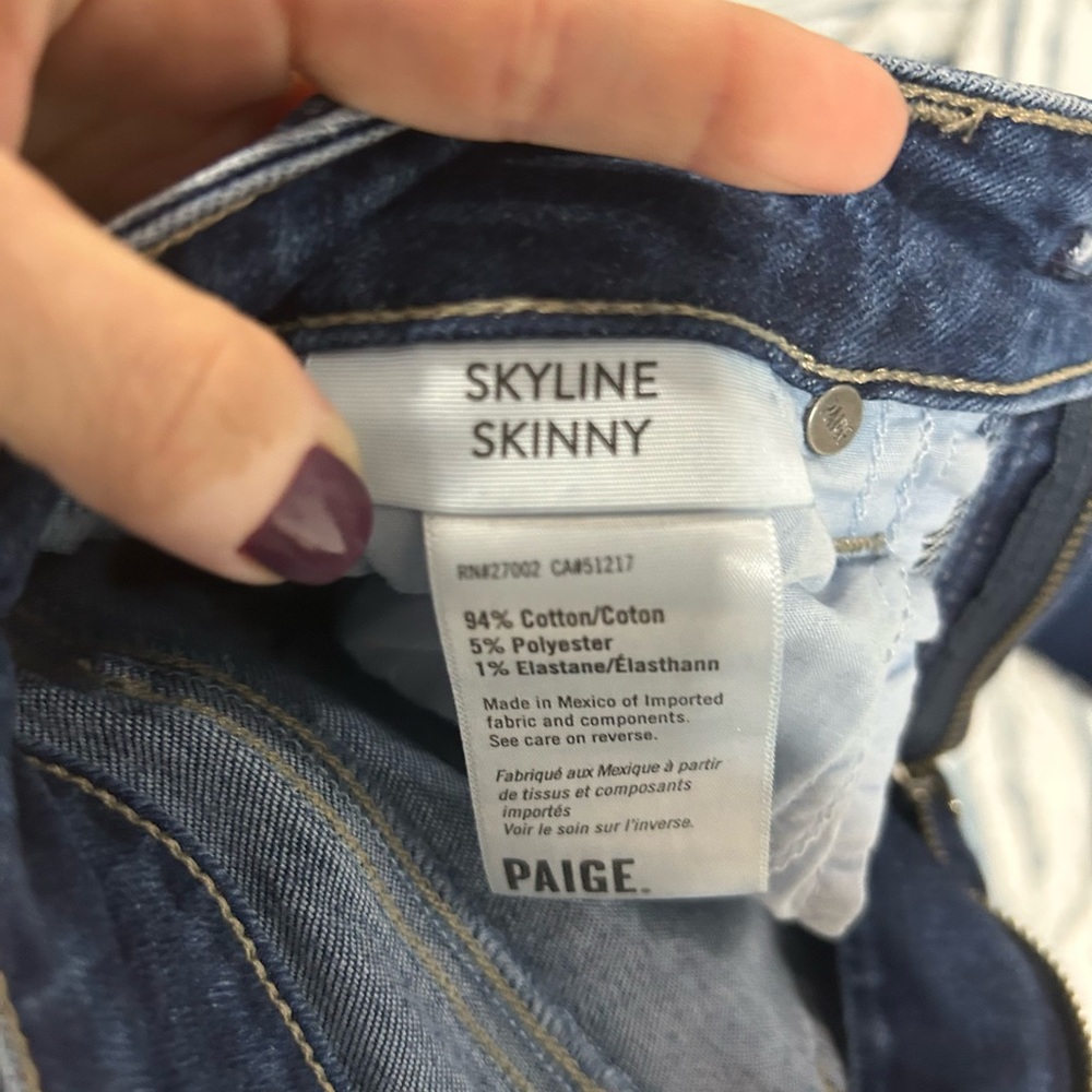 PAIGE Skyline Skinny Jeans in Dark Blue size 26